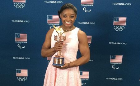 Simone Biles named Athlete of the Year in Houston Sports Awards – CW39 Houston