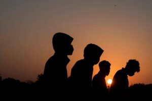 Unaccompanied children in Houston area receiving welfare checks from immigration officials – Houston Public Media