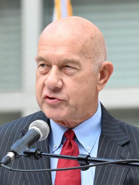 John Whitmire faces backlash for attending GOP Rep. Dan Crenshaw fundraiser; critics say ‘MAGA mayor’ – Houston Public Media