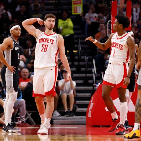 Early Projection for Rockets’ Rotation After Kevin Durant Trade – Sports Illustrated