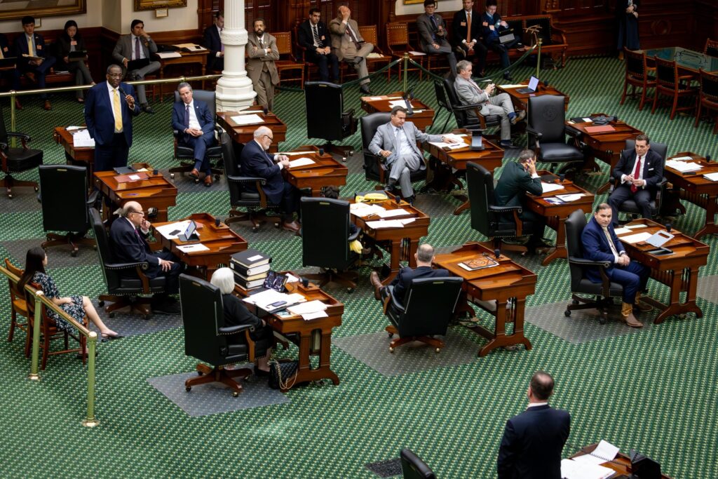 Texas Senate proposal swaps school funding increase for teacher pay boost that favors small districts – Houston Public Media