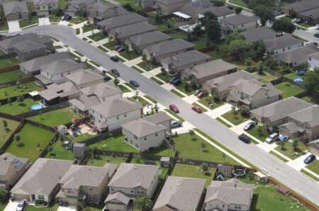 Federal investigators were preparing two Texas housing discrimination cases — until Trump took over – Houston Public Media