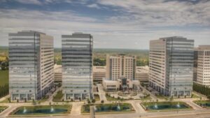 Three-building Energy Corridor office complex in receivership finds buyer – The Business Journals