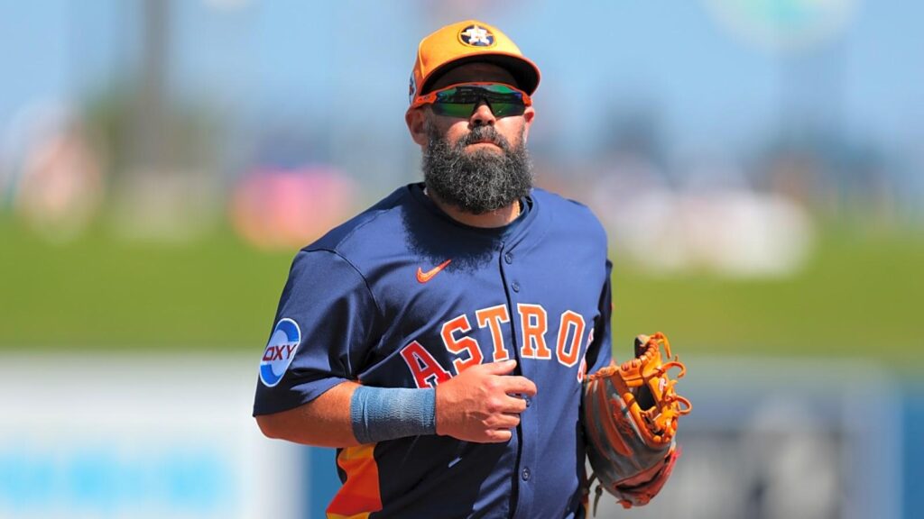 Astros Reportedly Will Call Up Veteran Infielder in Wake of Recent Injury Woes – Sports Illustrated