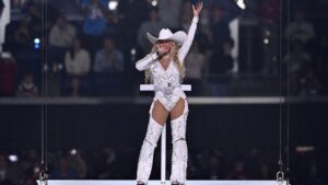 Beyoncé fans can watch Christmas halftime show at SirDavis-hosted parties in Houston – USA Today