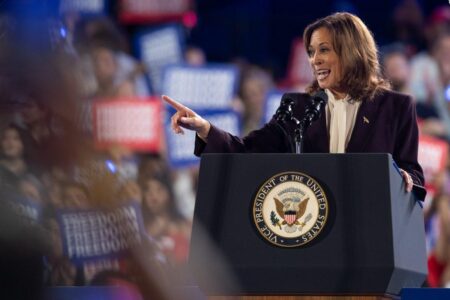 Why Harris (With Beyoncé in Tow) Is Heading to Solidly Red Texas – The New York Times