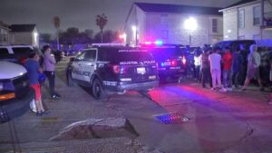 Police search for 2 suspects in mass shooting outside Latinas Sports Bar after-hours club southwest Houston – ABC13 Houston