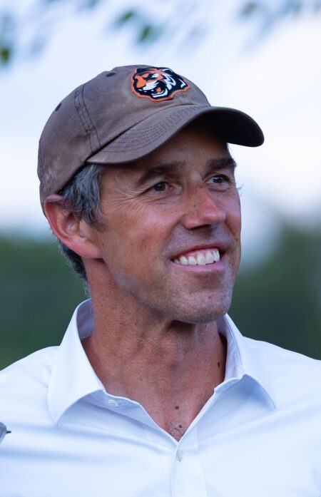 Texas Democrat Beto O’Rourke returns to Houston area for another town hall – Houston Public Media