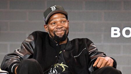 Rockets Reportedly Acquire Kevin Durant From Suns in Blockbuster Trade – FOX Sports