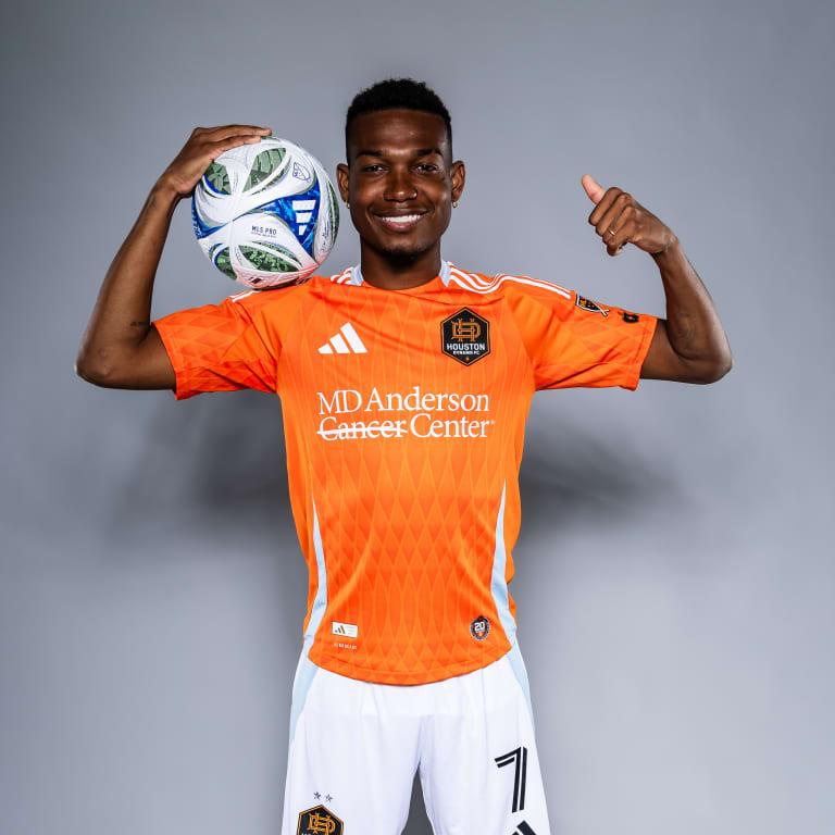 Dynamo owner eyes EaDo vacant building for World Cup renovation dreams – Chron