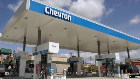 Chevron plans 575 layoffs at Hess Tower in downtown Houston – The Business Journals