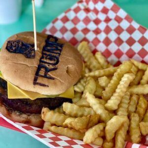 Trump Burger review: Politics are bold but burgers are bland – Houston Chronicle