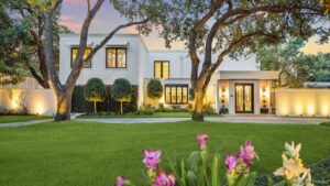 Former home of Texas governor in River Oaks sells after price cuts (PHOTOS) – The Business Journals