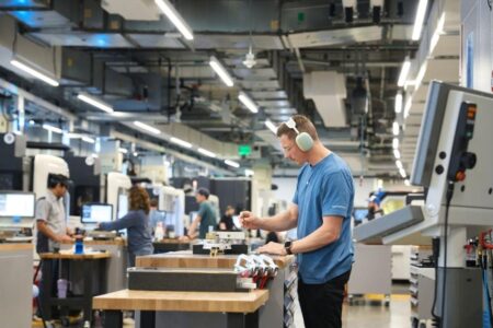 Company moves manufacturing facility from Illinois to Houston, eyes expansion in local industries – KHOU
