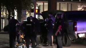 Man shot at bar in East Houston found during crash investigation in downtown Houston – Click2Houston