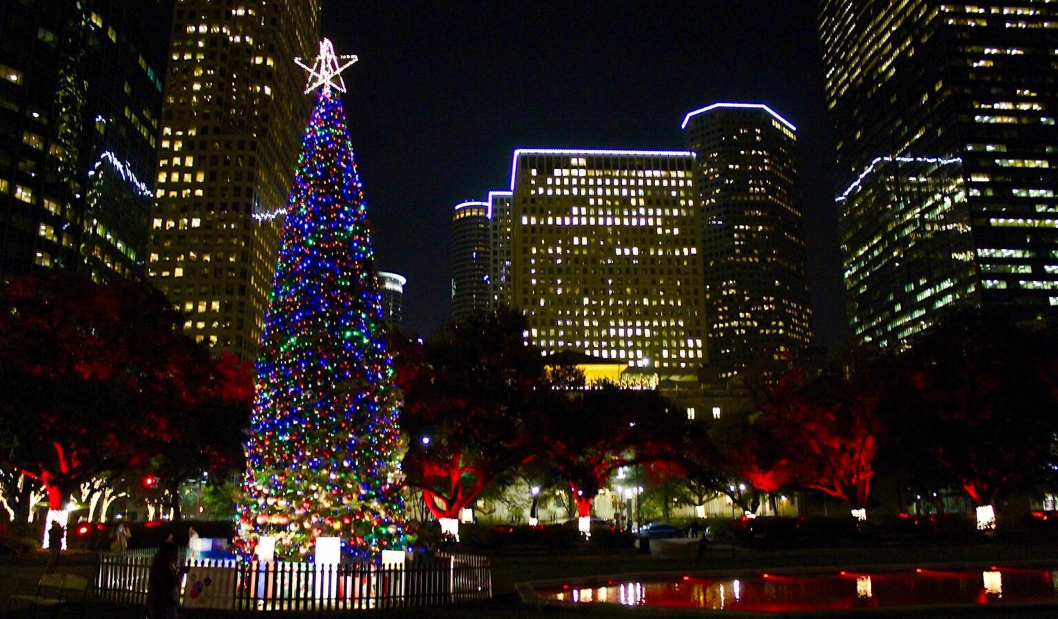 30 Exciting Things to Do in Houston During Christmas Week 2024 30 Things to Do during Christmas Week 2024 in Houston – Houston on the Cheap