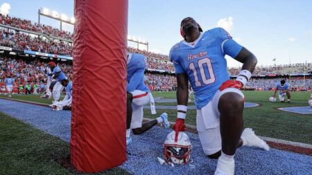 Fantastic News Emerges For Houston Cougars In Big 12 Injury Report – Sports Illustrated