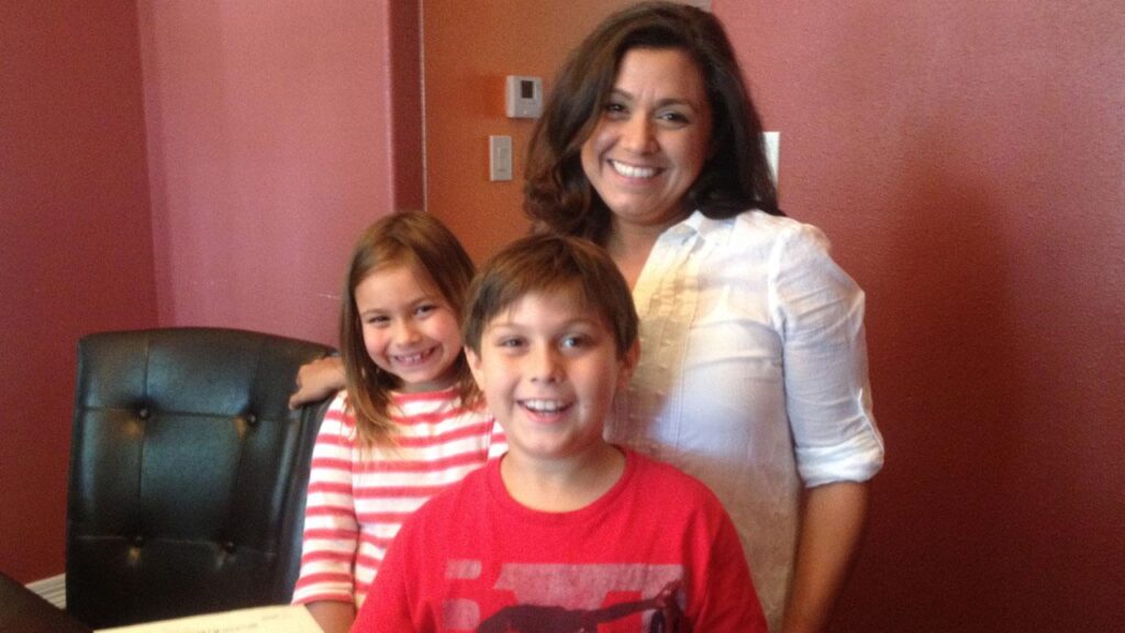 HISD mother fired after criticizing Mike Miles in viral video at airport – Houston Chronicle