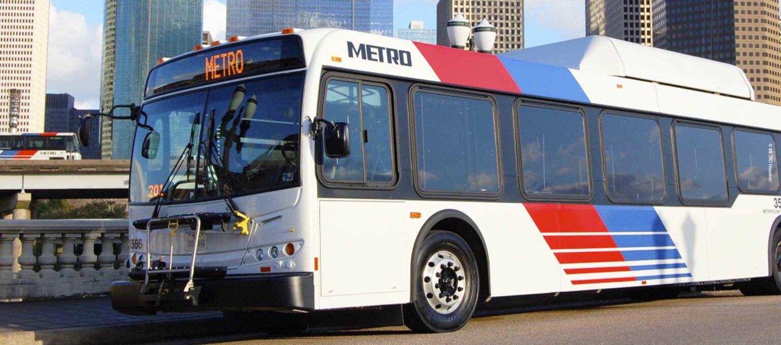 Man stabbed after getting off METRO bus in SE Houston – Click2Houston