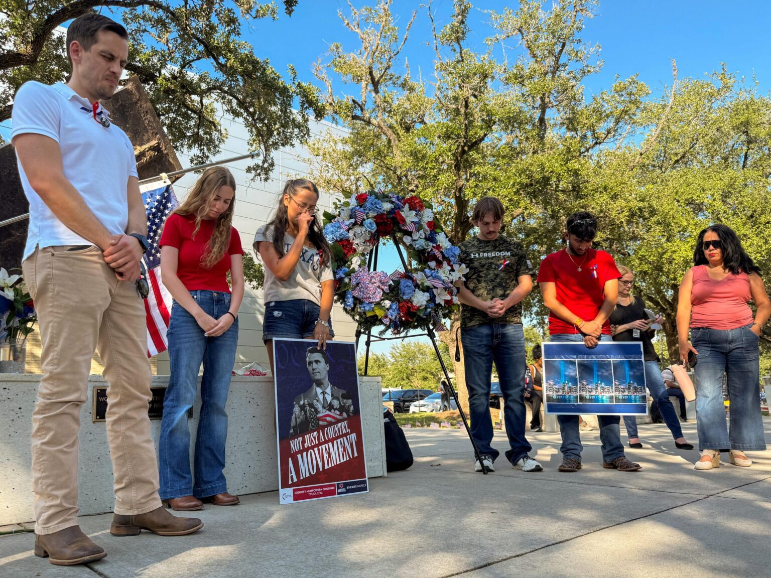 University of Houston’s Turning Point USA chapter holds Charlie Kirk vigil – Houston Public Media