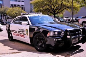 Texas launches task force to target repeat criminal offenders in Houston area – Click2Houston