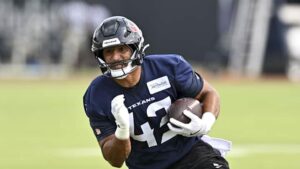 Texans Rule Out Veteran FB vs. Broncos – Sports Illustrated