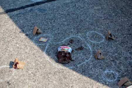 Texas Woman Sentenced to 27 Months for Threatening Judge in High-Profile Trump Case Texas woman who threatened judge in Trump criminal case is sentenced to 27 months in prison – CBS News