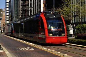 Companies are requiring more time in the office. Here’s how it’s affecting Houston commutes. – The Business Journals