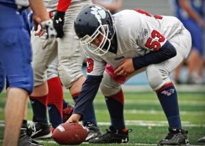 Houston Cougars Flip Hometown Offensive Lineman From AAC Powerhouse – Sports Illustrated